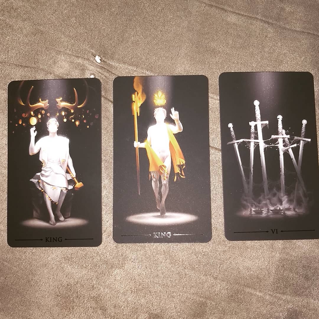Bộ Bài True Black Tarot