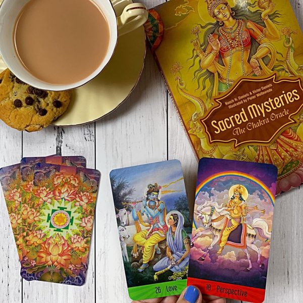 Sacred-Mysteries-The-Chakra-Oracle-7