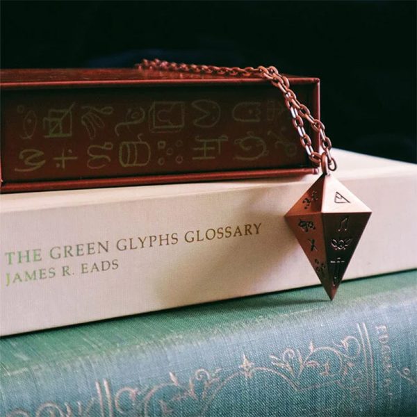 Green-Glyphs-Pendulum-5