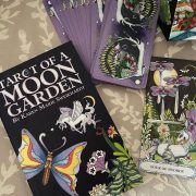 Tarot-of-a-Moon-Garden-Borderless-Deck-and-Bookset-12