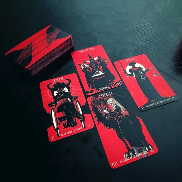 Red-Hand-Tarot-8